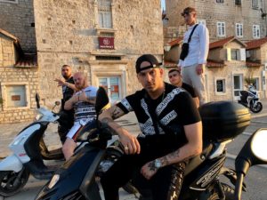 187 Strassenbande street